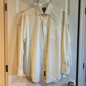 Jos. A. Bank Traveler’s Collection 100% Cotton Button Down Shirt